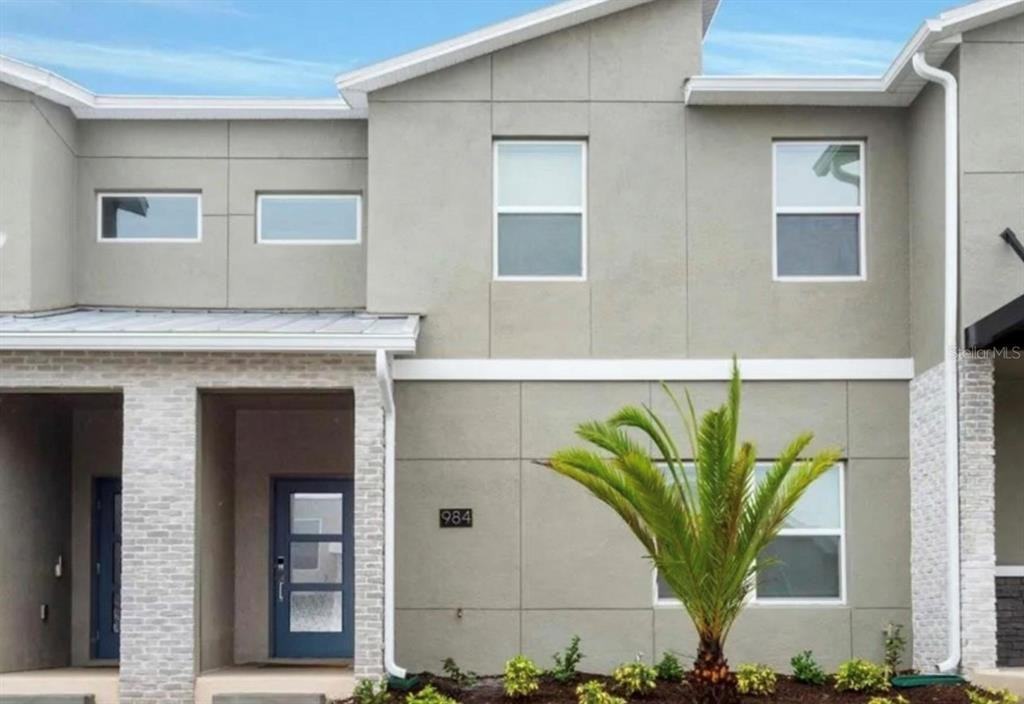 984 Leader St #984 - Photo 3 of 6