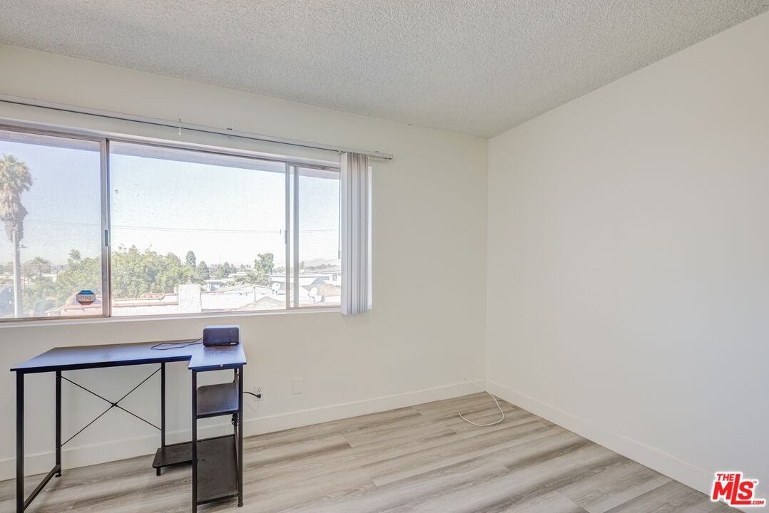 305 E Plymouth St #305A