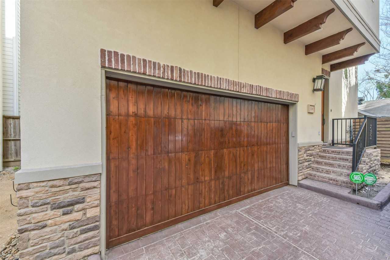 1126 W 16th St #1126C - Photo 7 of 44