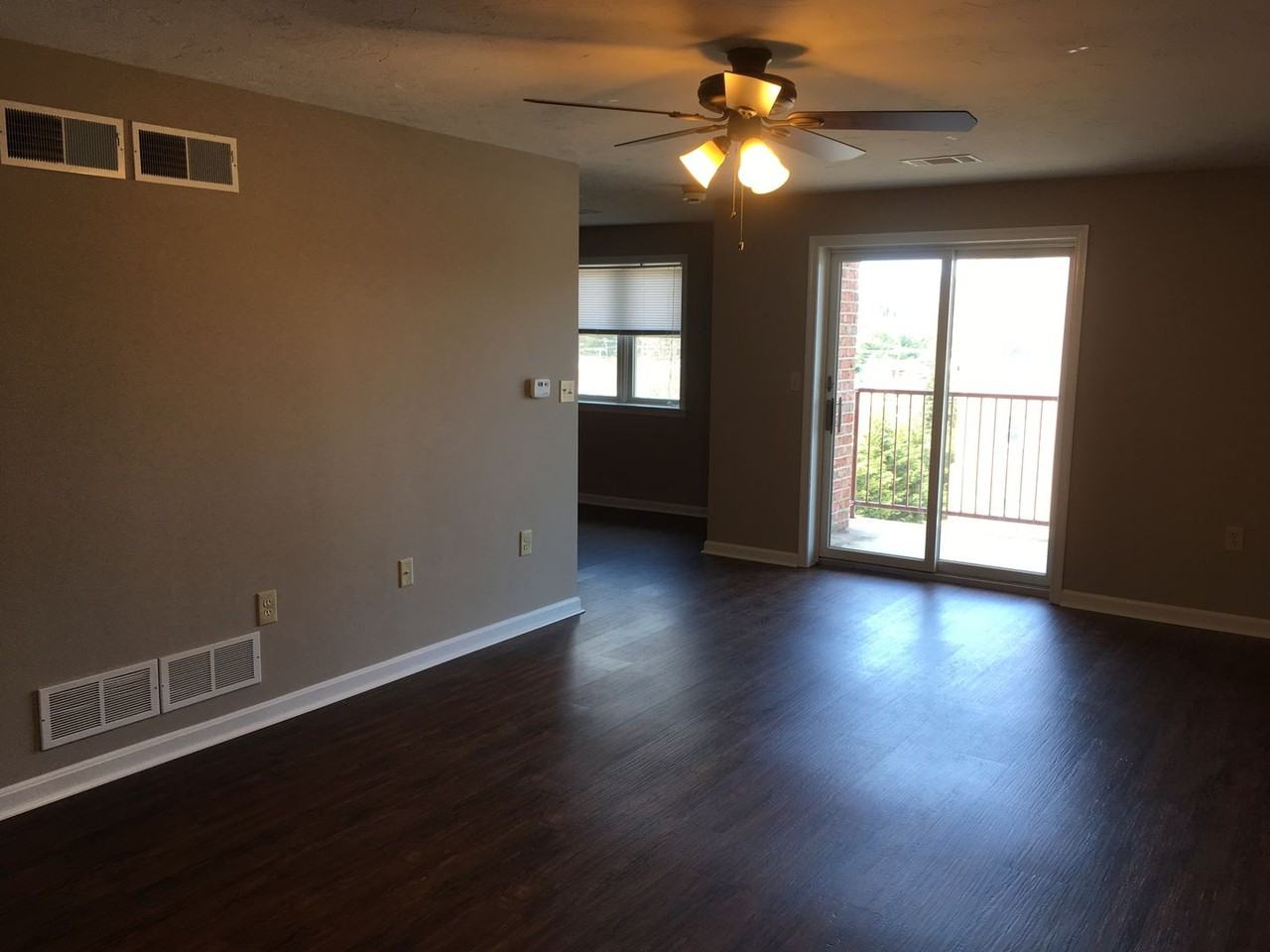 327 N. Pine Ave - Photo 3 of 17