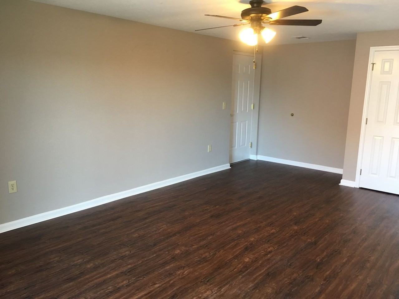 327 N. Pine Ave - Photo 4 of 17