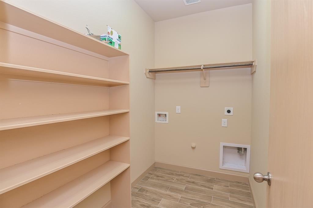 5502 Floral Valley Ln #5502 - Photo 2 of 27