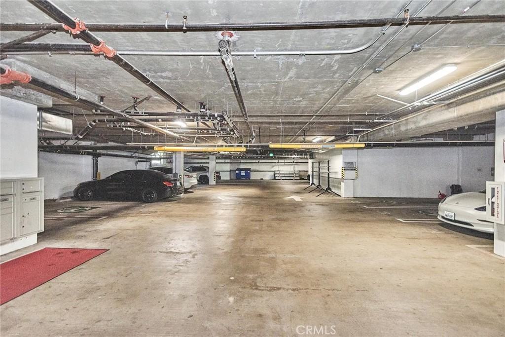 2939 Leeward Ave #2939-512 - Photo 2 of 21