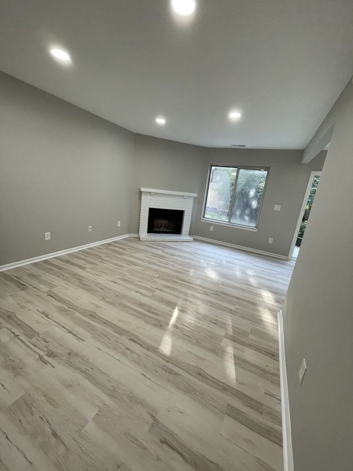 22257 River Walk Rd - Photo 3 of 33