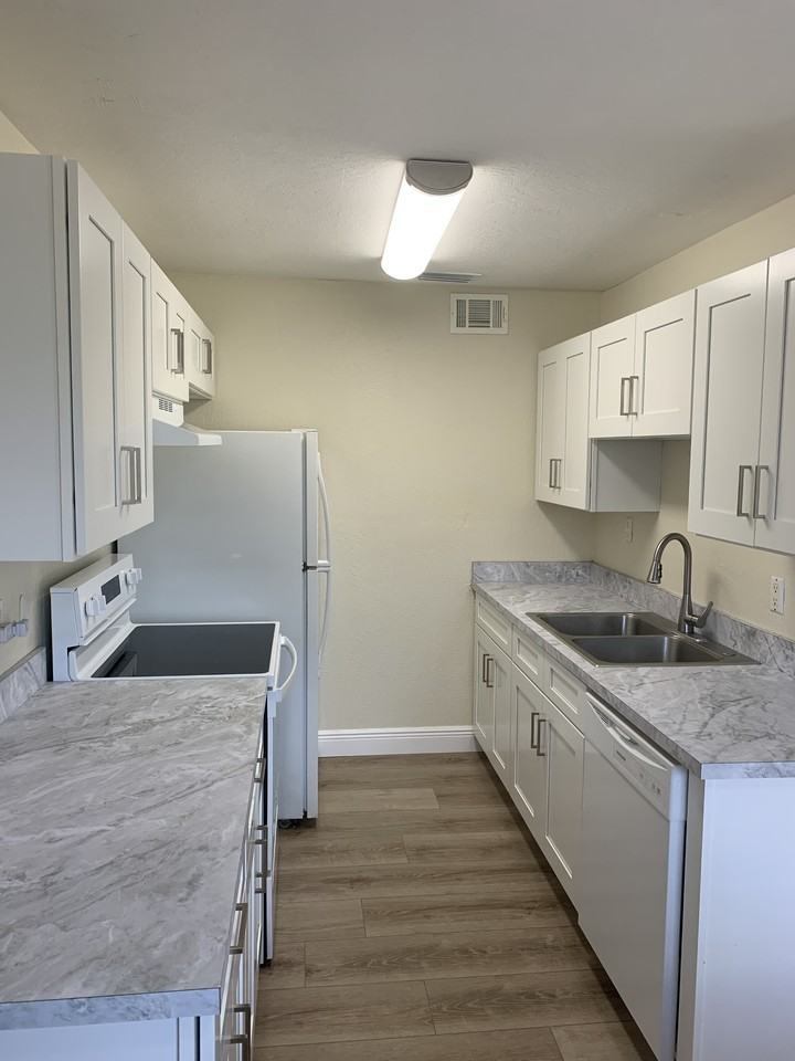 1822 Tree Ridge Ln Ne #1822 - Photo 7 of 10