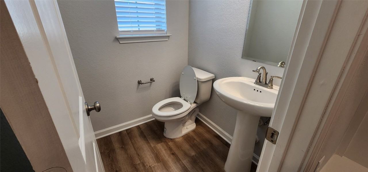 424 Los Olives Ln #424 - Photo 2 of 36