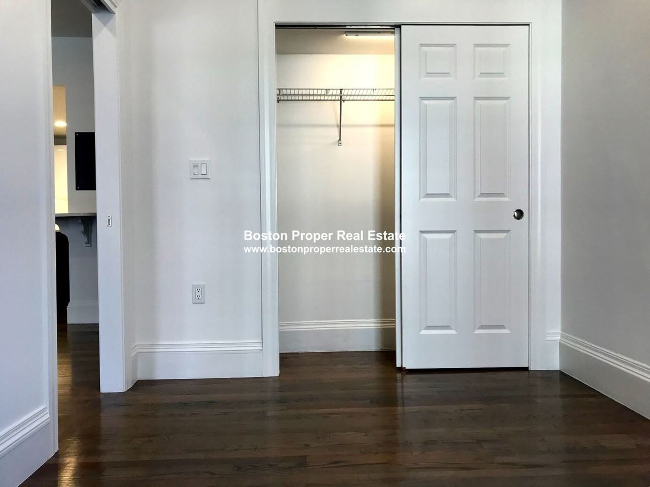 503 Beacon St #3 - Photo 4 of 8