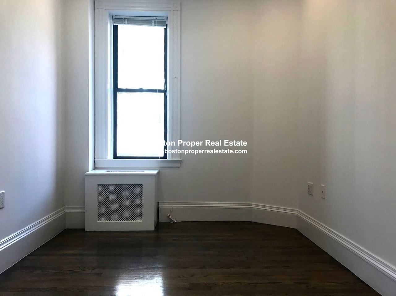 503 Beacon St #3 - Photo 6 of 8