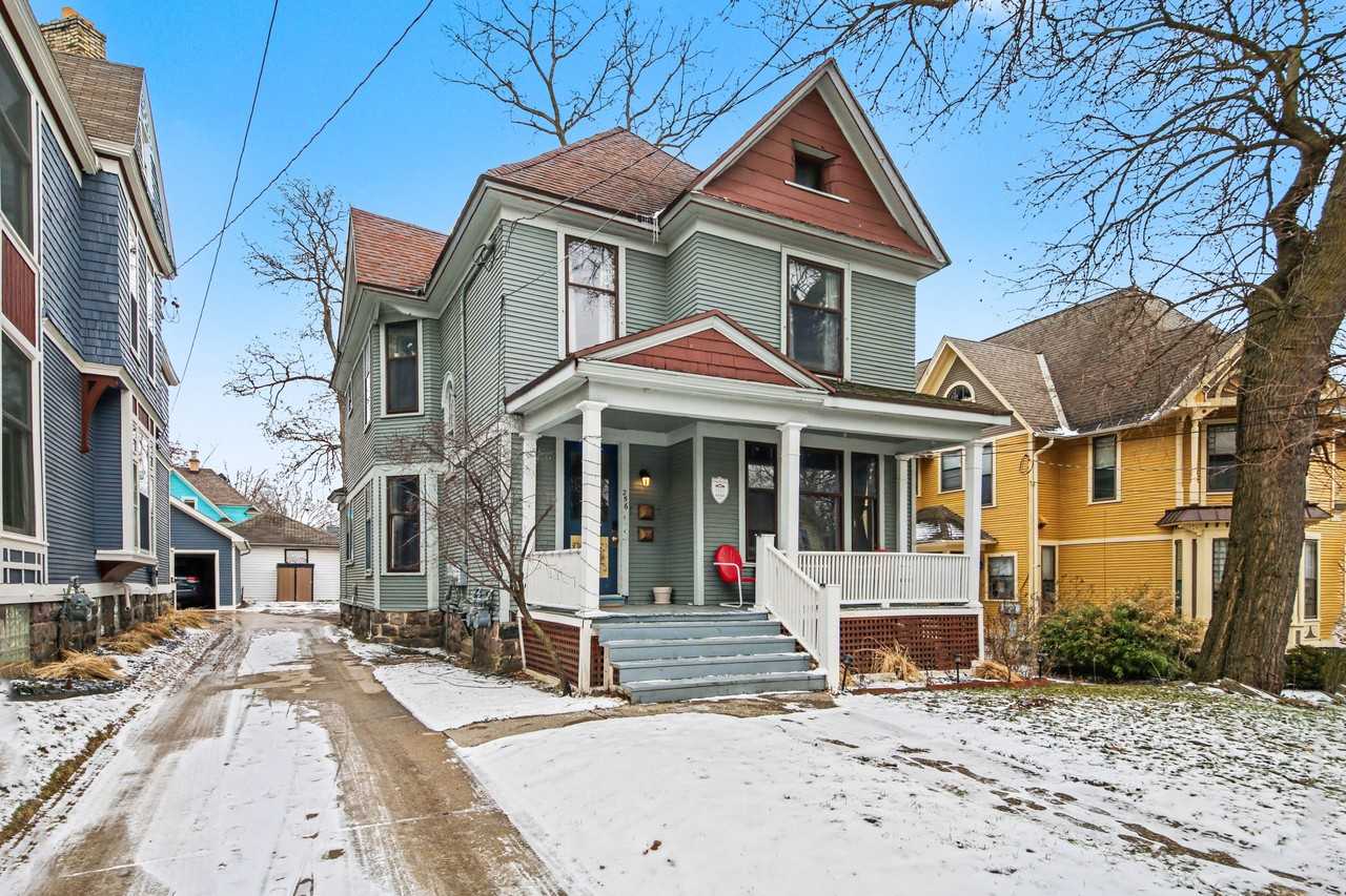 256 Union Ave Se #2 - Photo 3 of 50