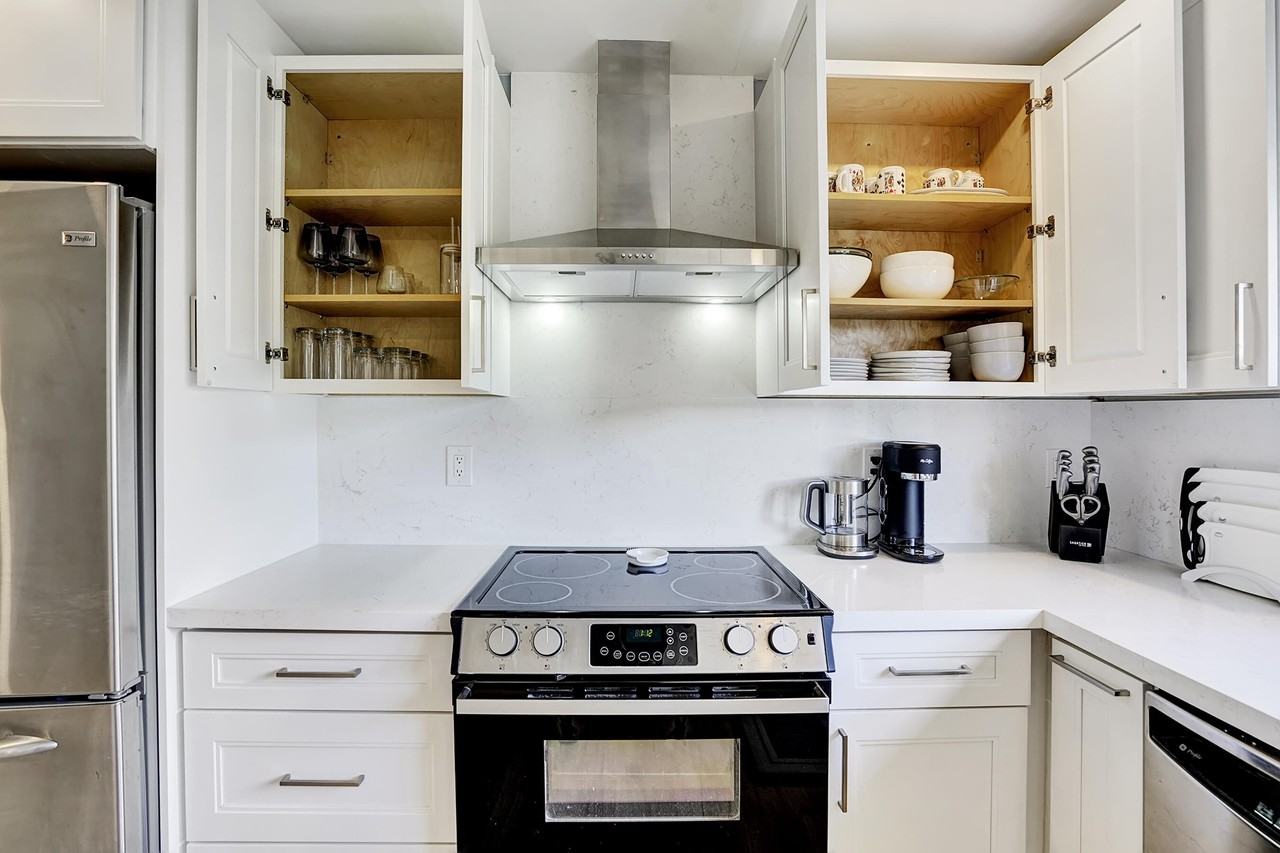 14608 Country Side Ln #14608 - Photo 5 of 35