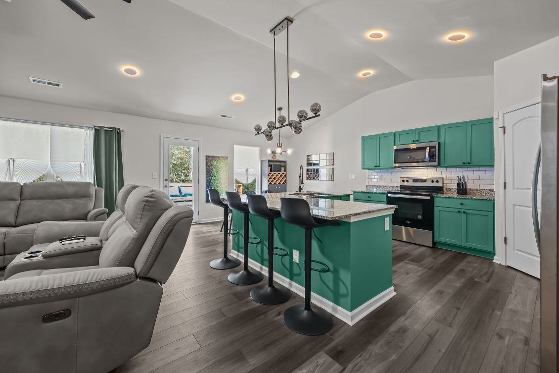 1405 Amberlight Cir #82 - Photo 5 of 17