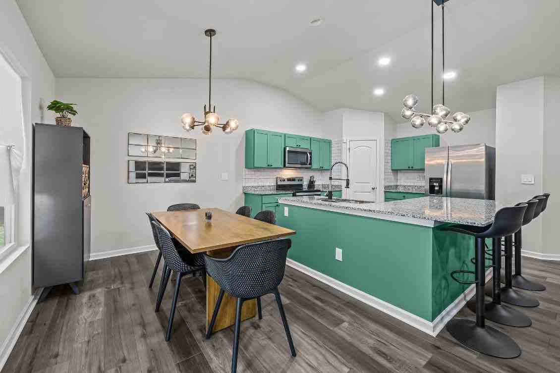 1405 Amberlight Cir #82 - Photo 7 of 17