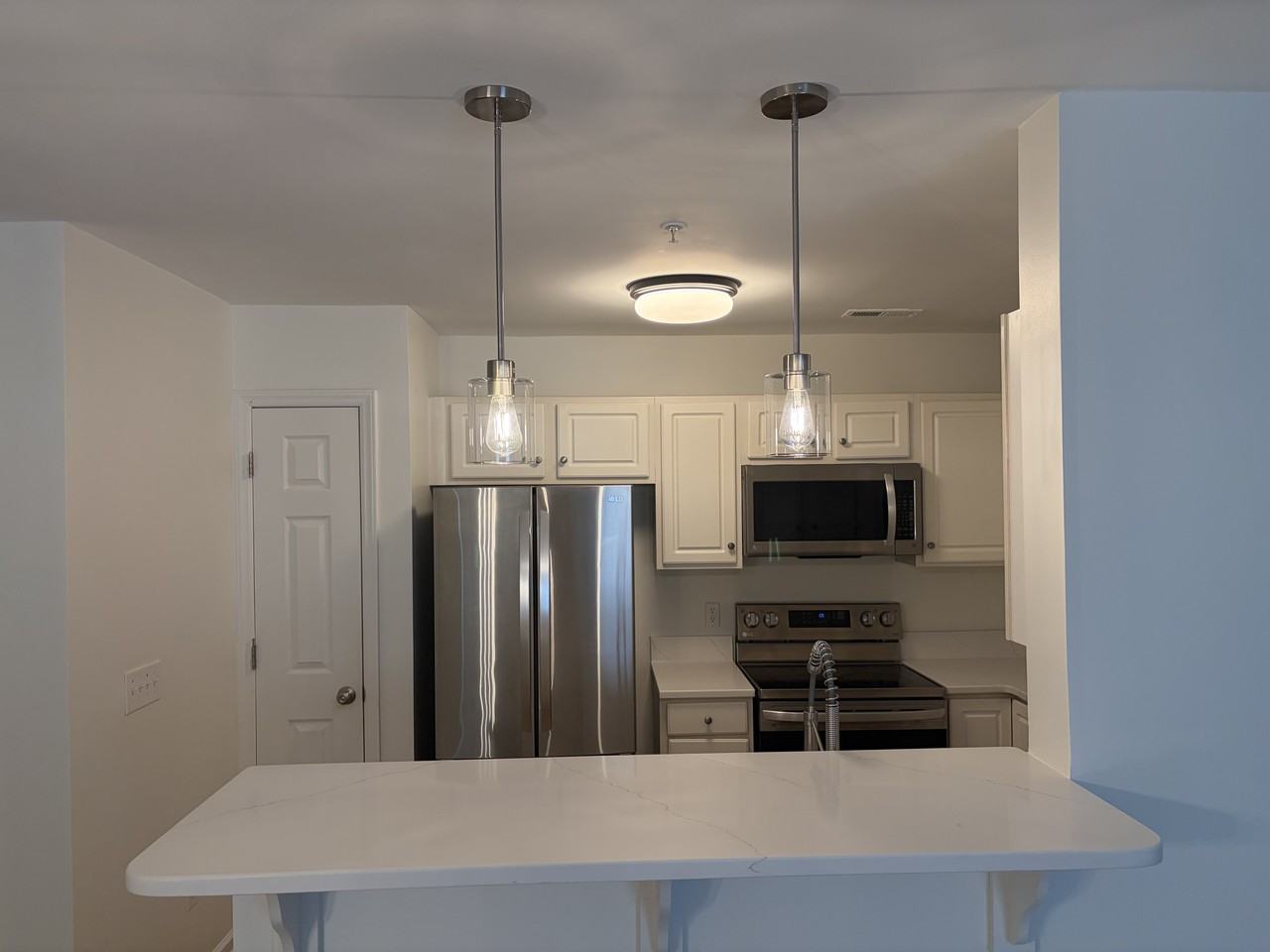 3487 Forestdale Dr #1C - Photo 2 of 3