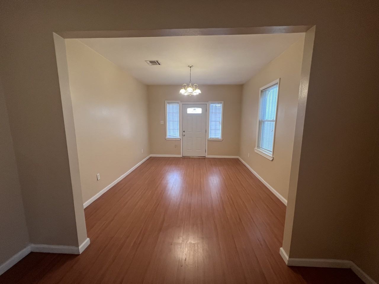 1137 Deslonde St #1137 - Photo 2 of 11