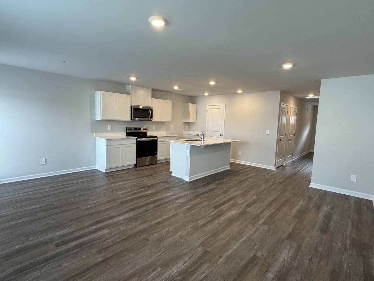 153 Mackenzie Way #153 - Photo 5 of 16