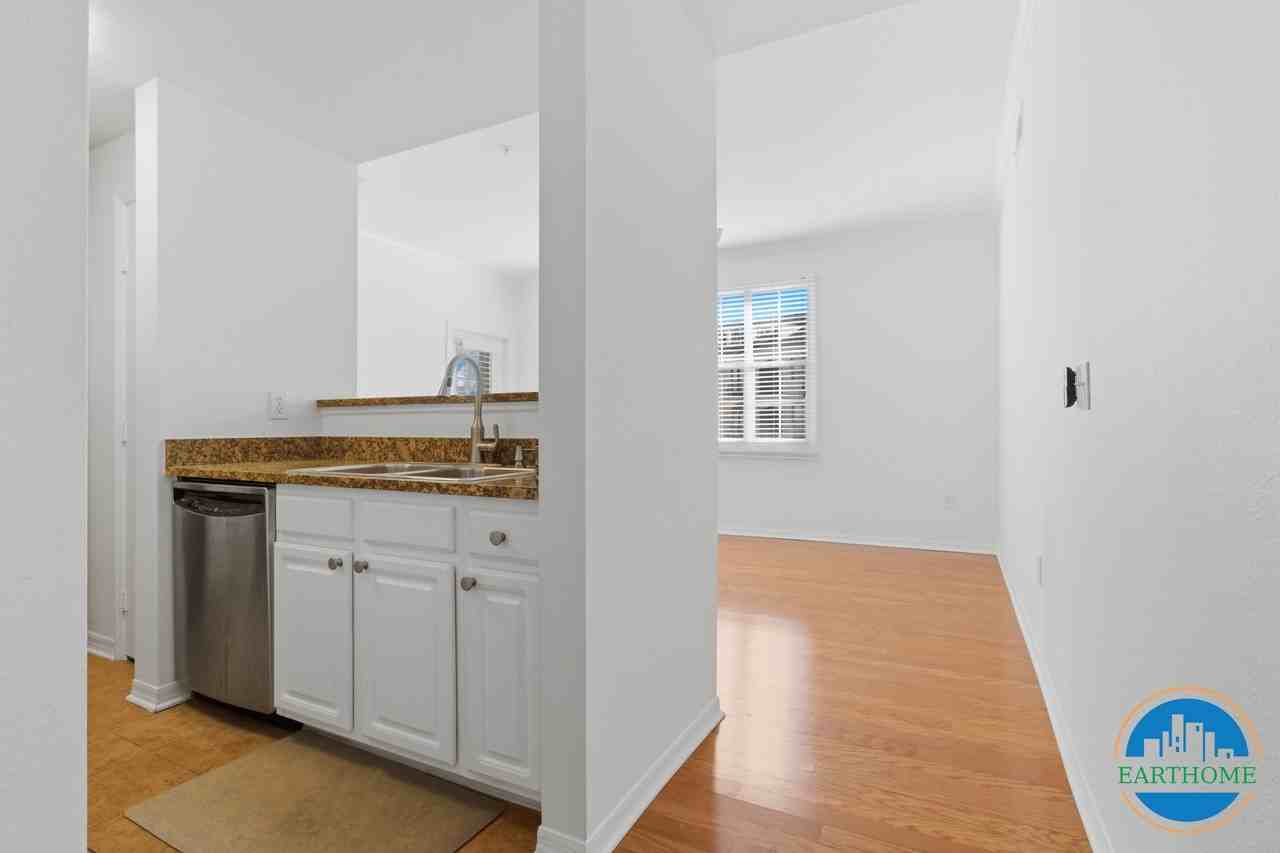 501 Knights Run Ave #2208 - Photo 6 of 31