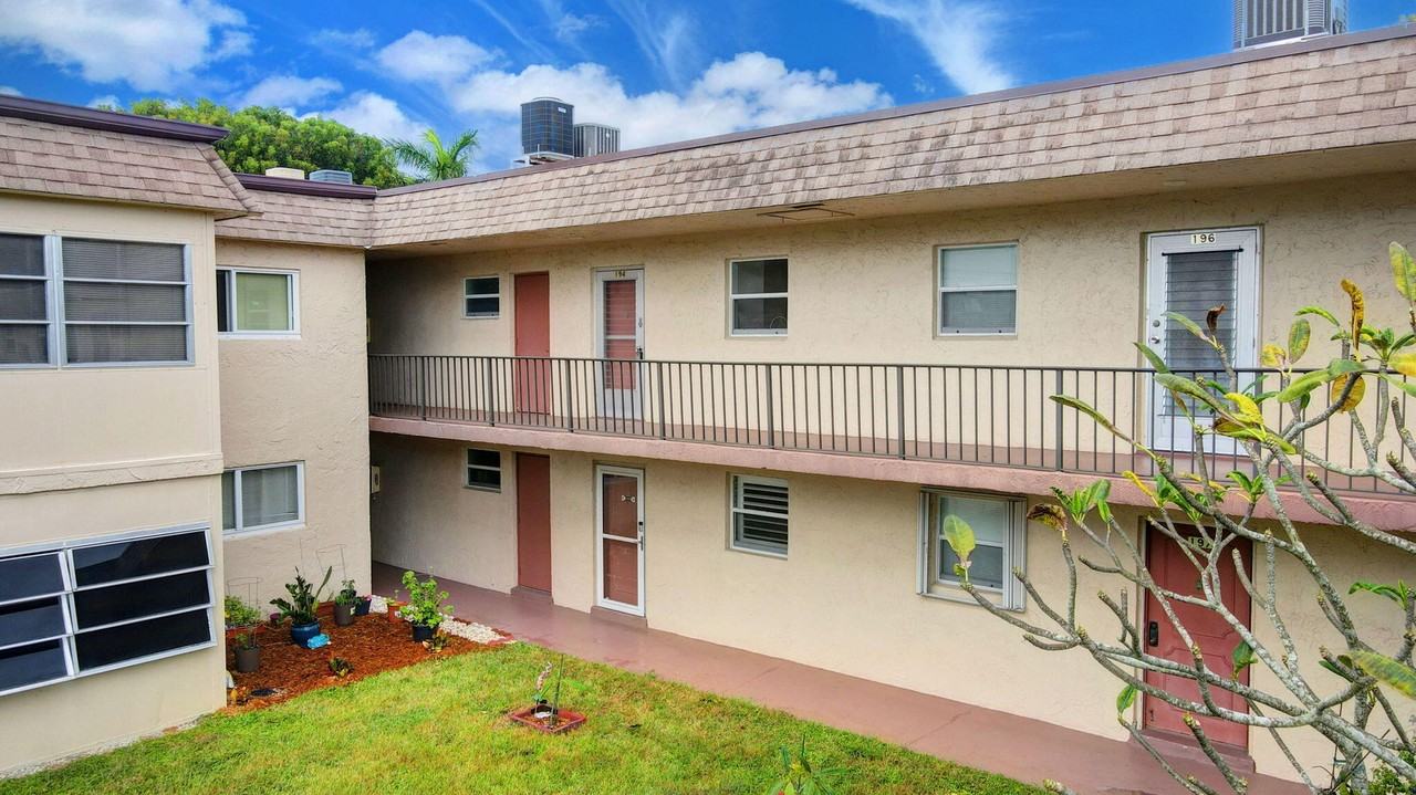 702 Lori Dr #702-194 - Photo 2 of 41