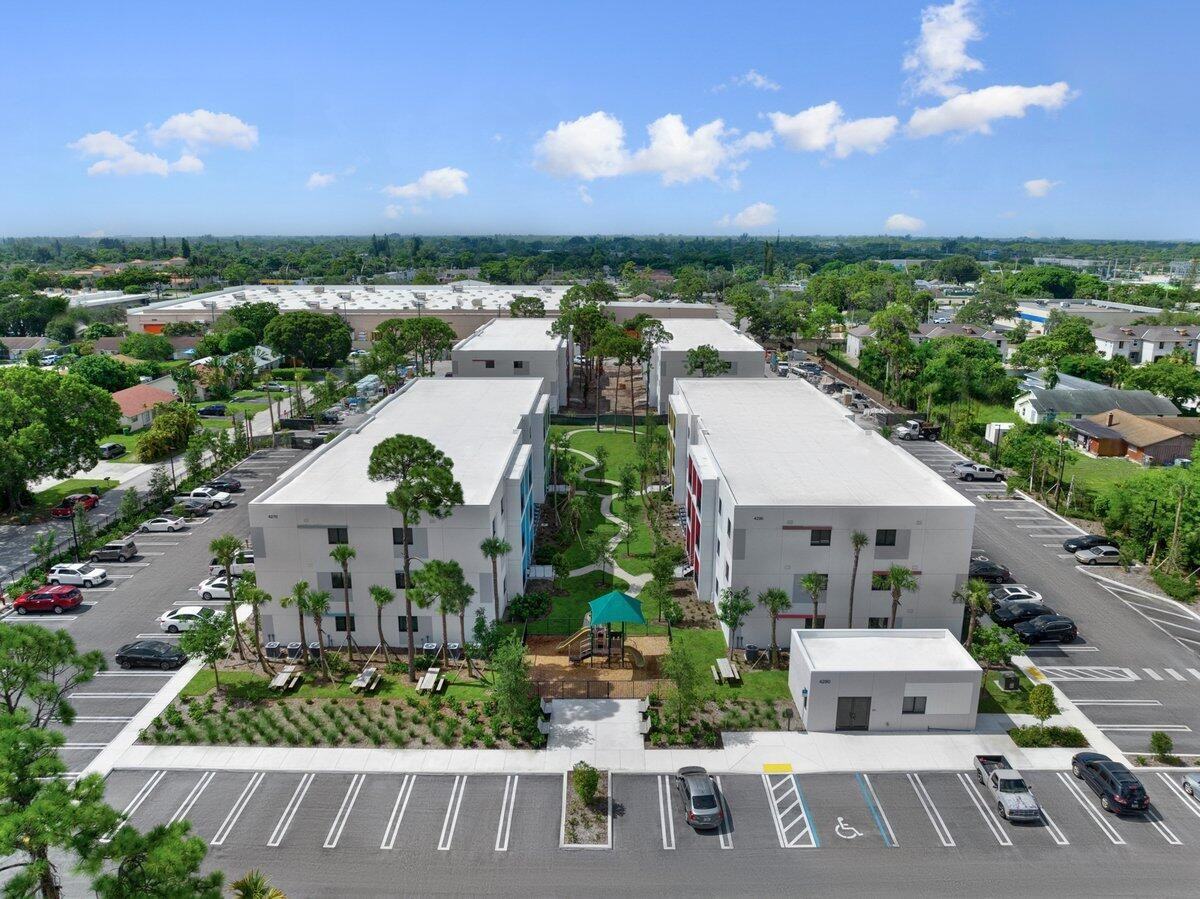 4250 Lakewood Rd #4250-101 - Photo 6 of 20