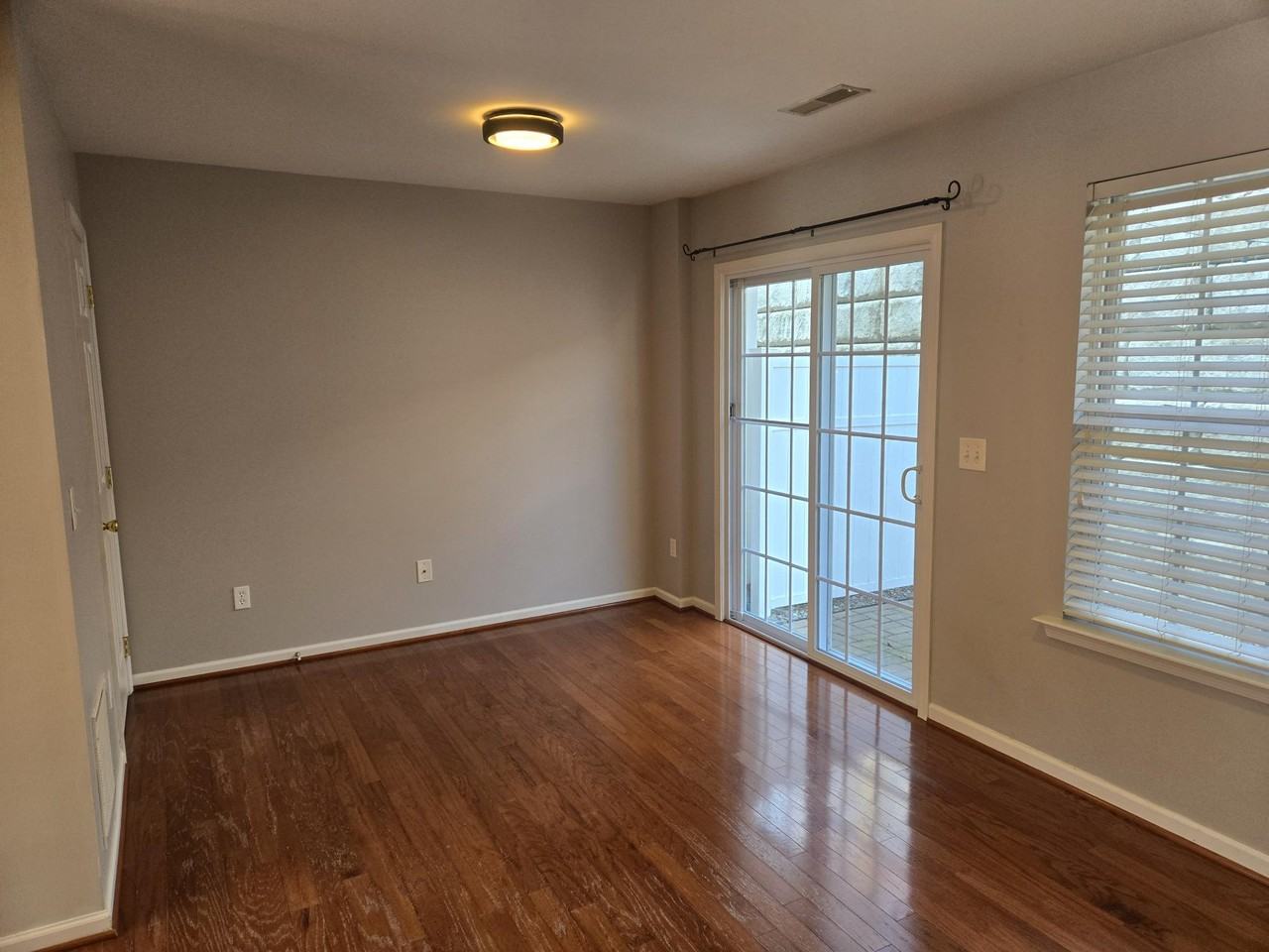 127 Park Place Dr #127 - Photo 3 of 15