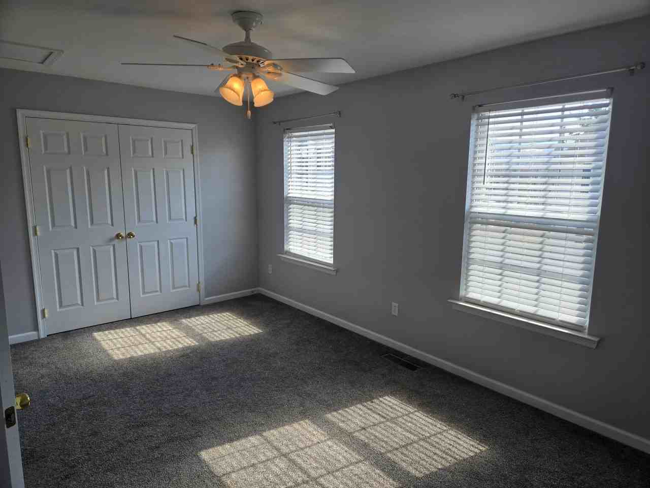 127 Park Place Dr #127 - Photo 4 of 15