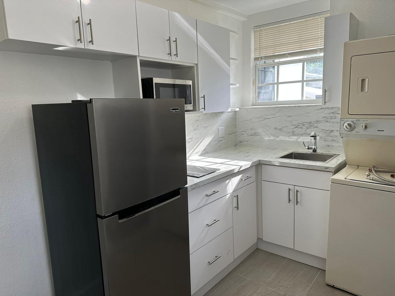 457 Nw 82nd Ter #2 - Photo 6 of 8