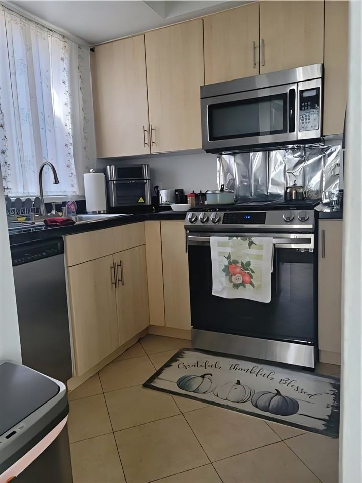 7826 Topanga Canyon Blvd #NA - Photo 7 of 15