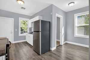 featured image of 14 Belden St #2