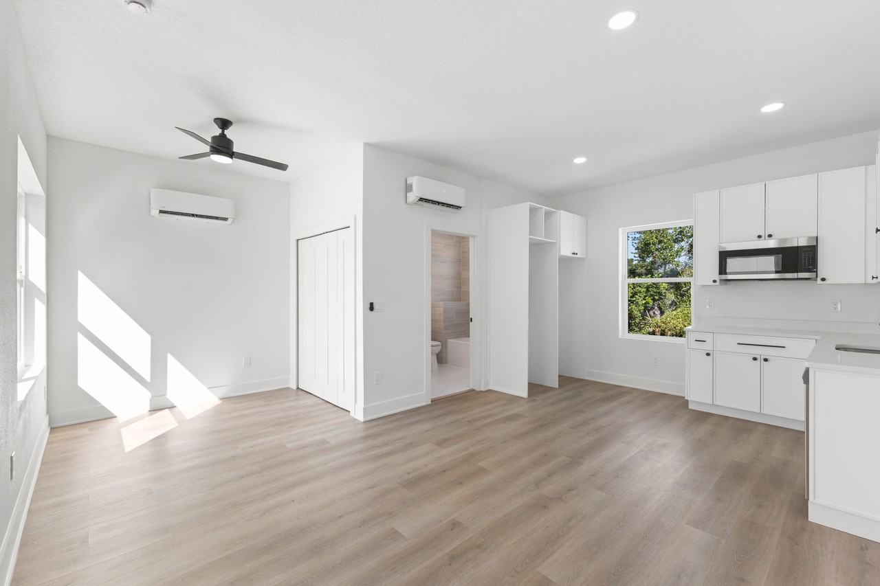2523 13th Ave N #B - Photo 7 of 15