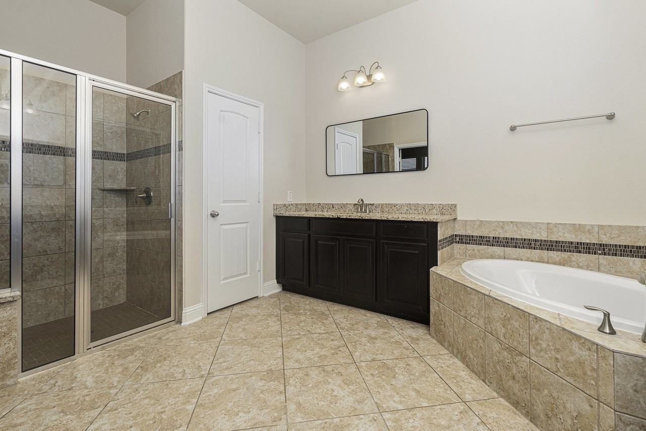18614 Rimini Ridge Ct #18614 - Photo 7 of 35
