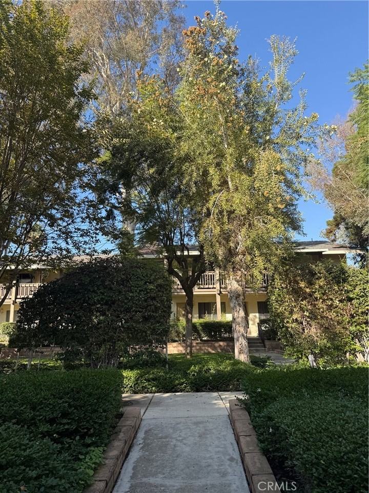 100 S Seranado St #100 - Photo 2 of 10