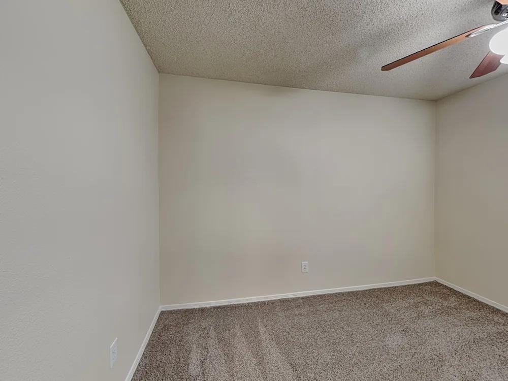 7519 W Banff Ln #NA - Photo 5 of 8