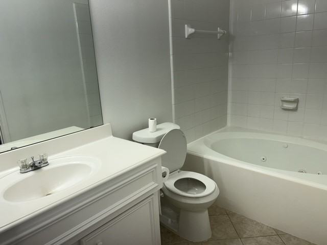 3010 S Heights Hollow Ln #3010 - Photo 2 of 21