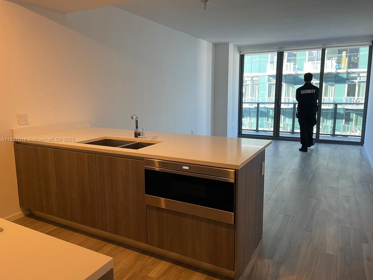 805 S Miami Ave #805-4007 - Photo 6 of 14