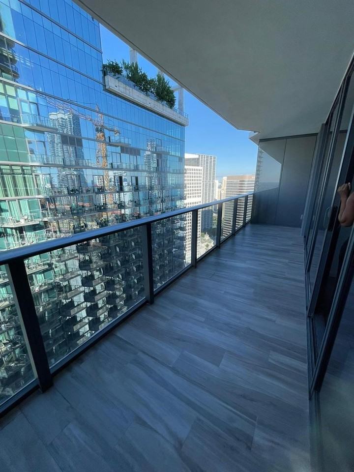 805 S Miami Ave #805-4007 - Photo 7 of 14