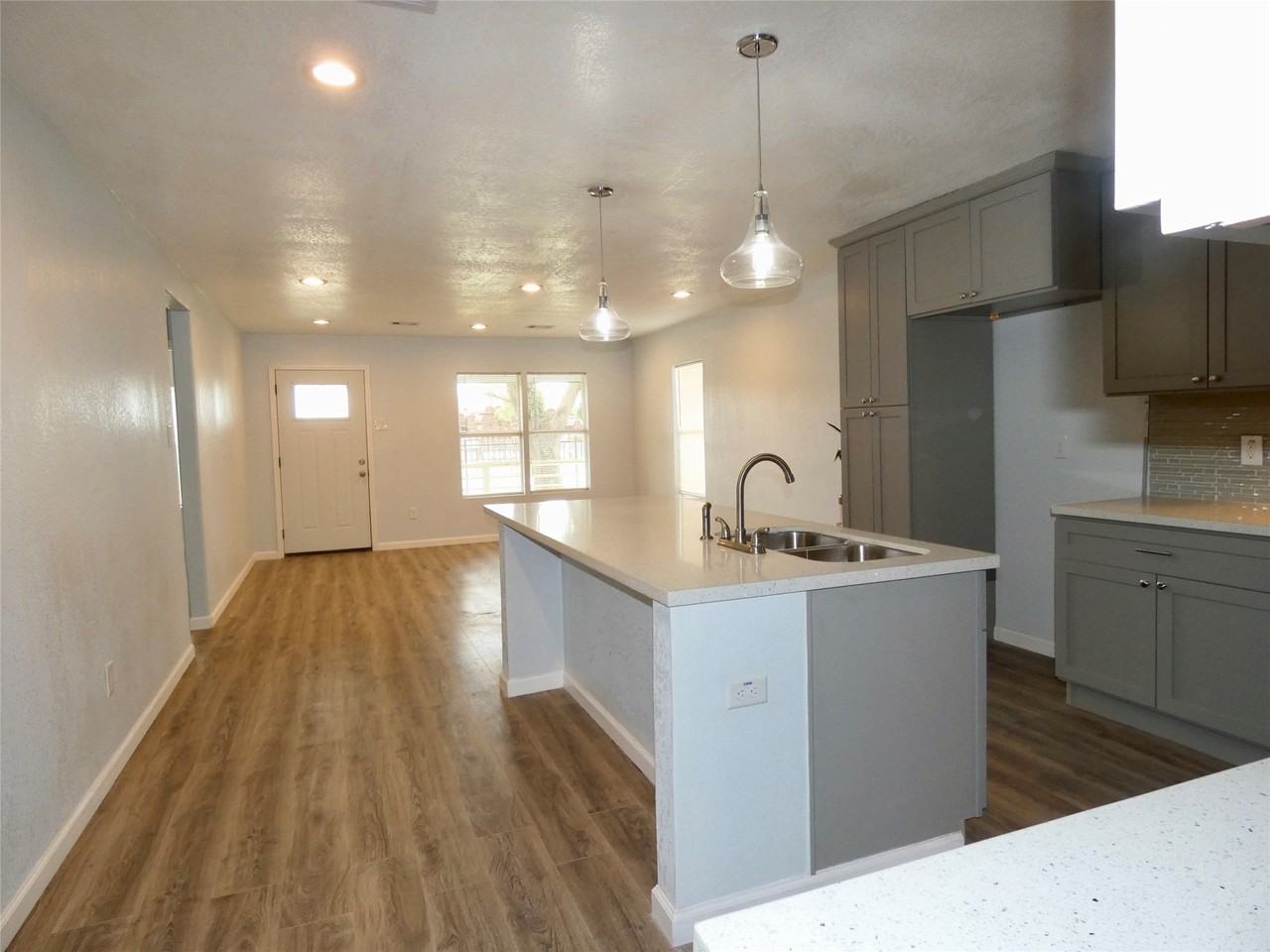 8215 Canyon St #8215 - Photo 2 of 15