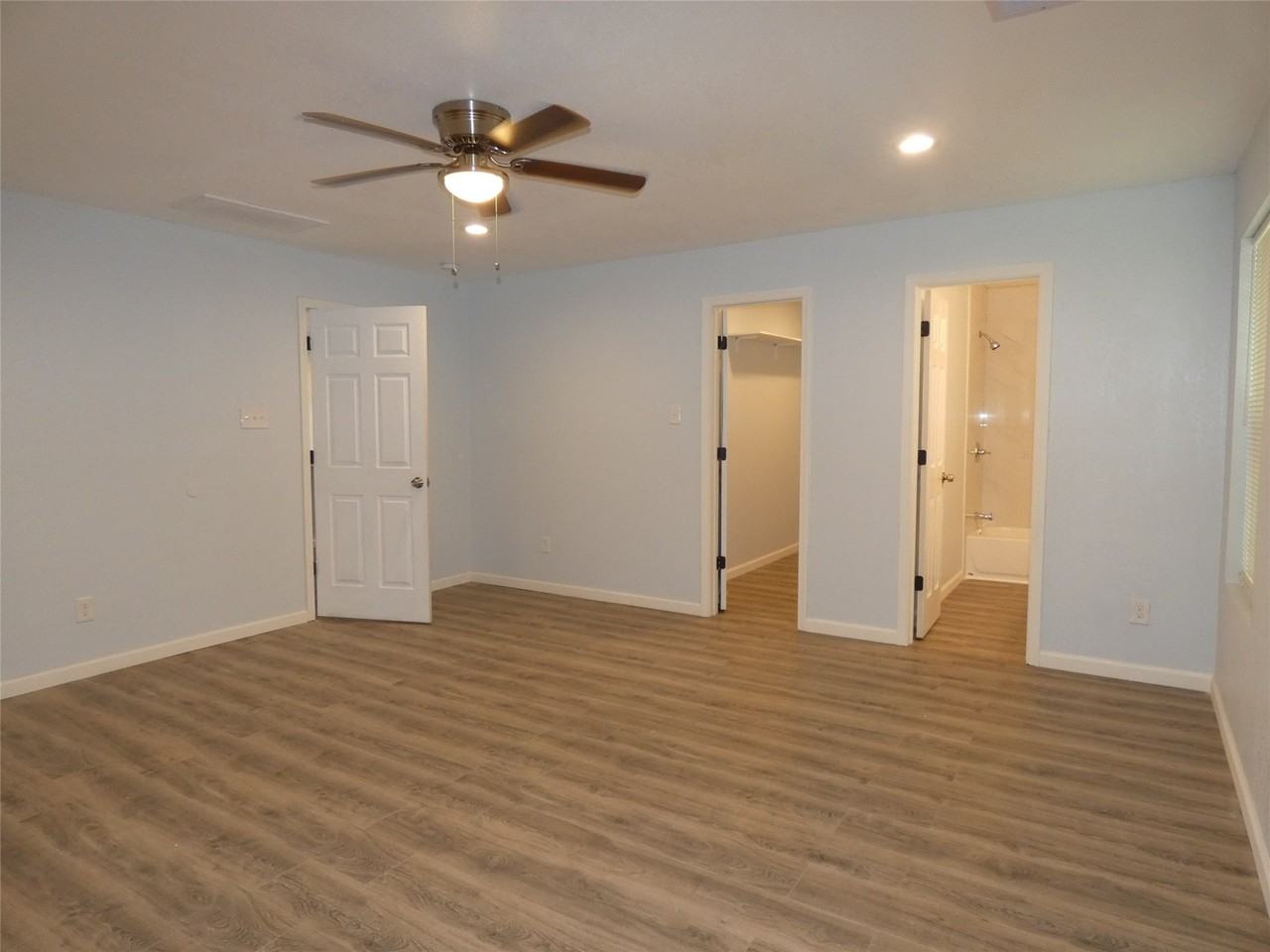 8215 Canyon St #8215 - Photo 3 of 15