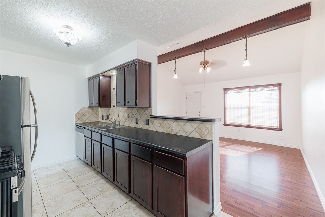 1615 Junker St #1615