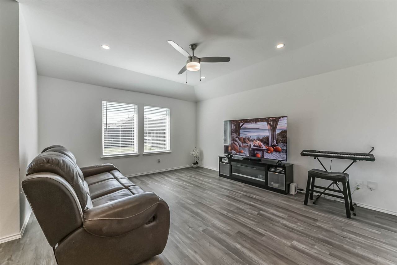 712 Brazos Trl #712 - Photo 7 of 22