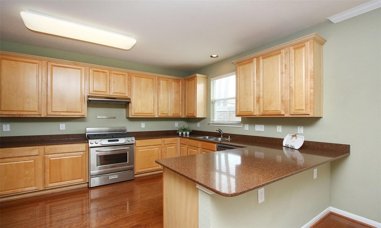 16044 Sweetwater Fields Ln #16044 - Photo 4 of 9