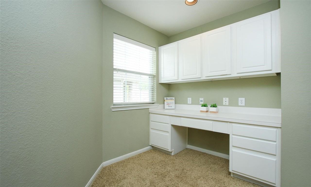 16044 Sweetwater Fields Ln #16044 - Photo 7 of 9