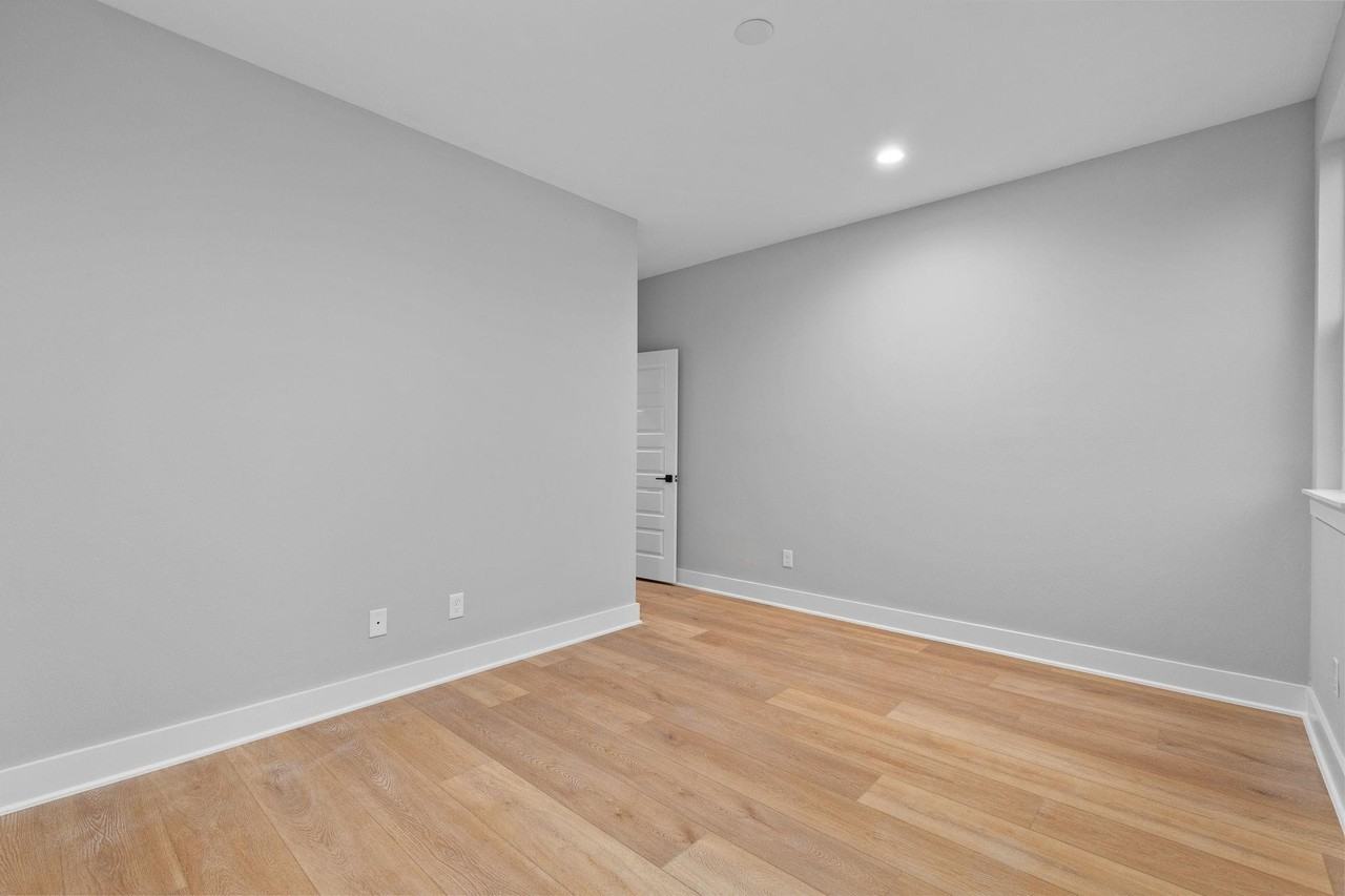 4210 Mckinley St #4210 - Photo 2 of 19