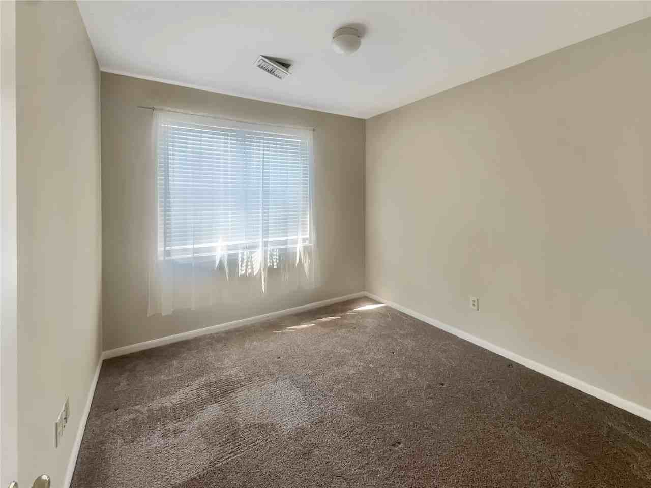 3746 E Ashford Villa Ln #3746 - Photo 3 of 8