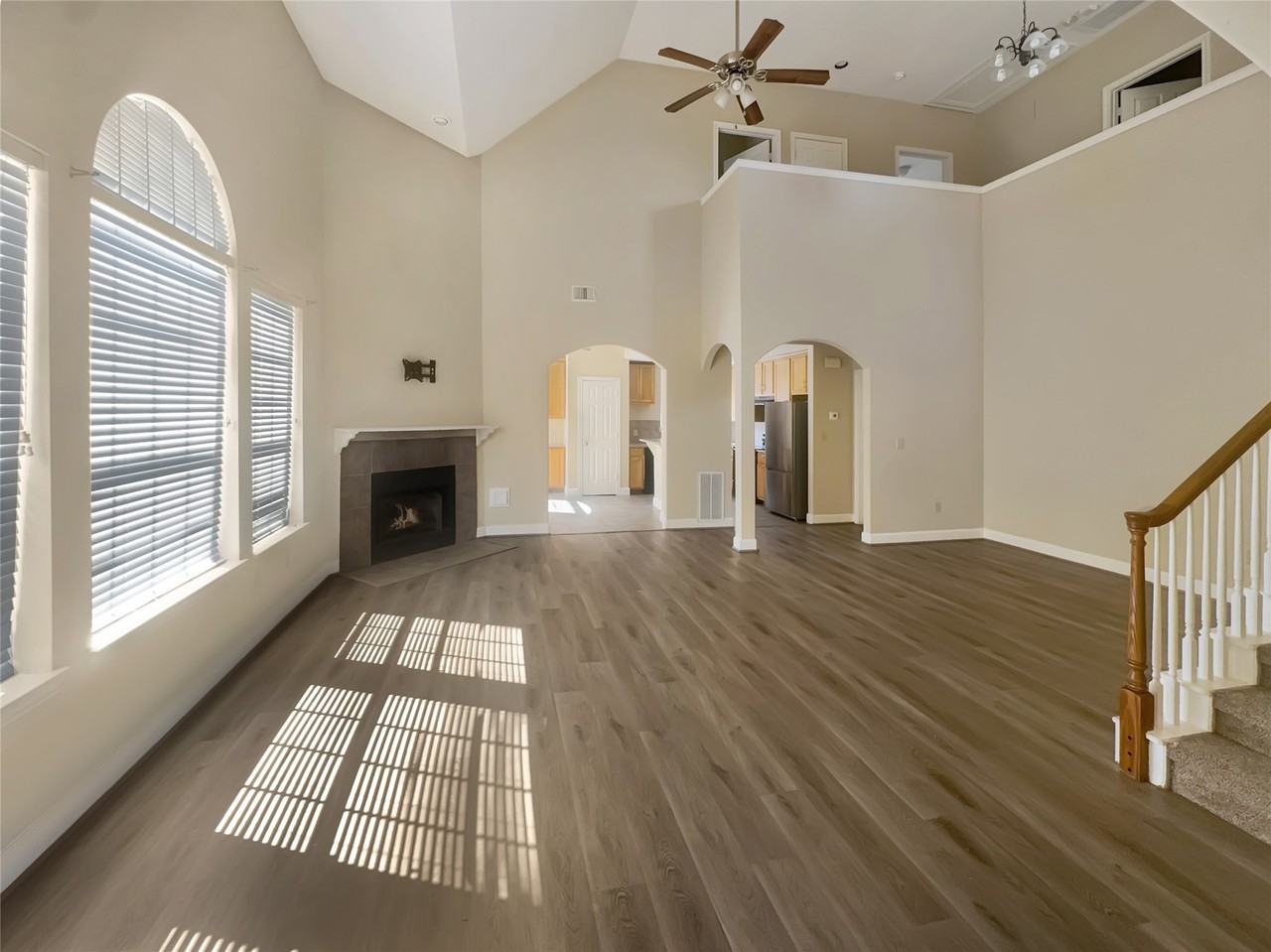 3746 E Ashford Villa Ln #3746 - Photo 4 of 8