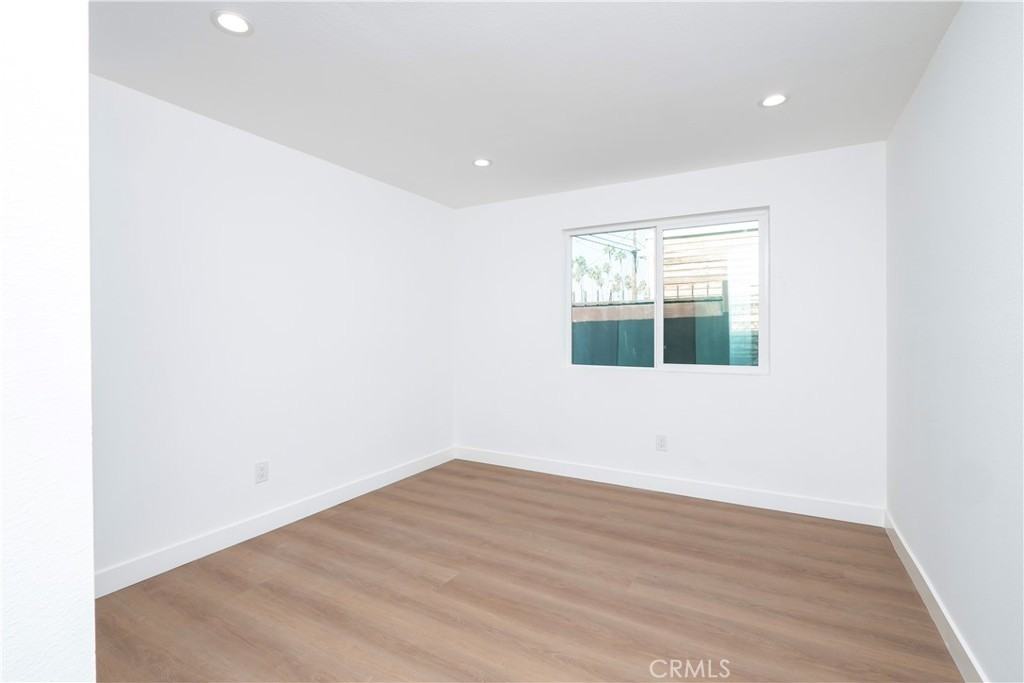 5741 S St Andrews Pl #57411-2 - Photo 4 of 28