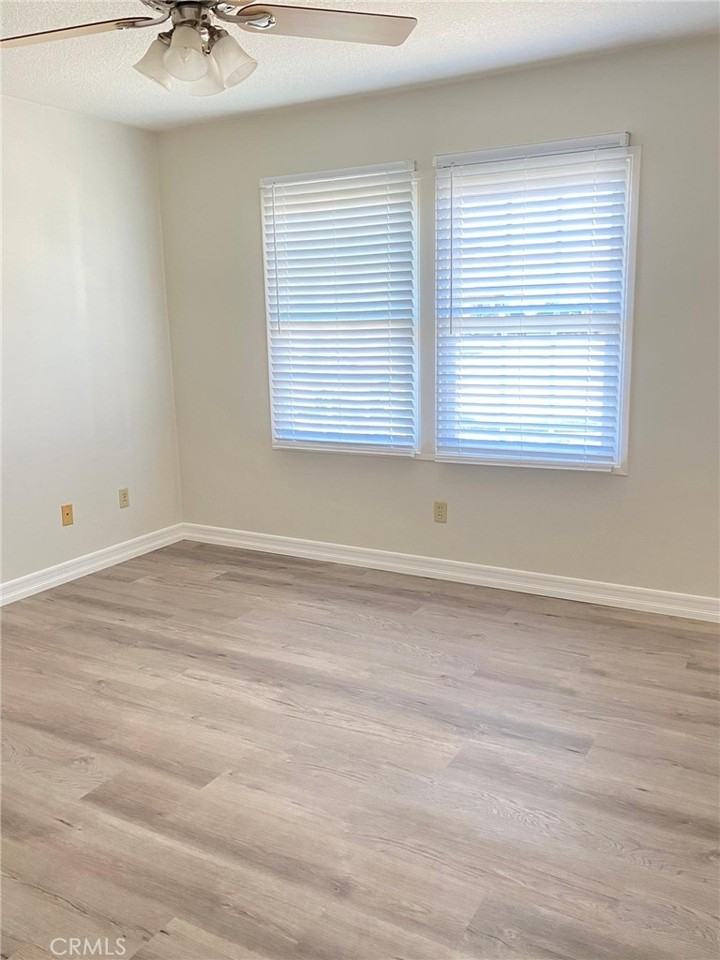 6512 Oxford Dr #6512 - Photo 7 of 31