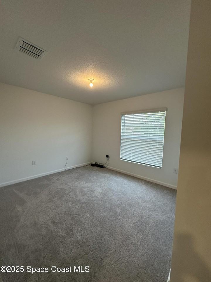 1825 Diablo Cir Sw #1825 - Photo 4 of 16
