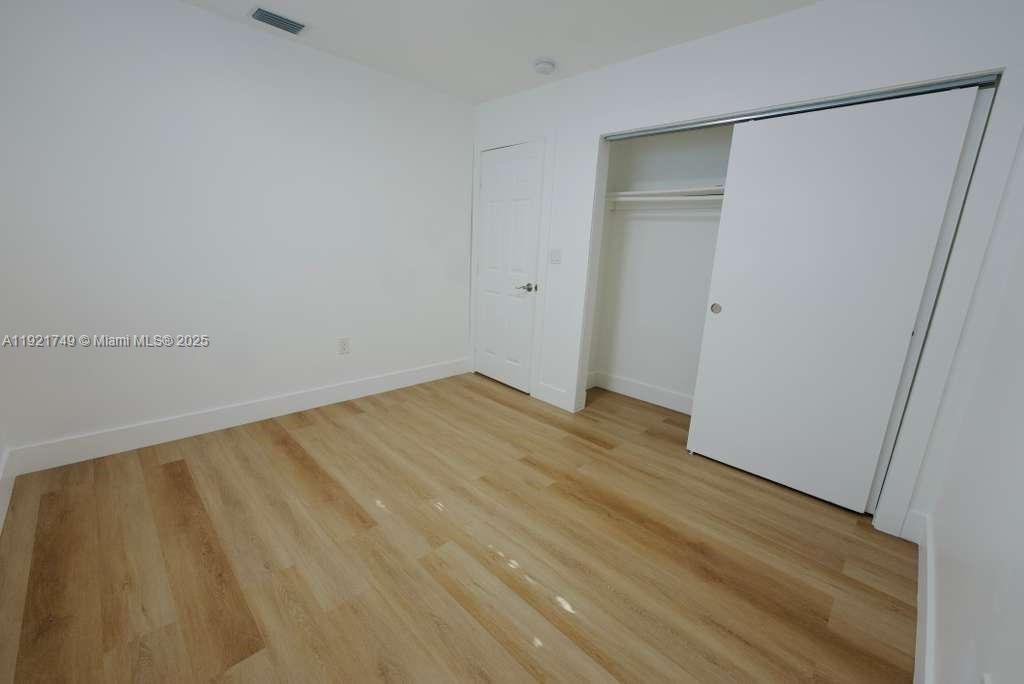 11316 Peachtree Dr #11316-2 - Photo 5 of 16