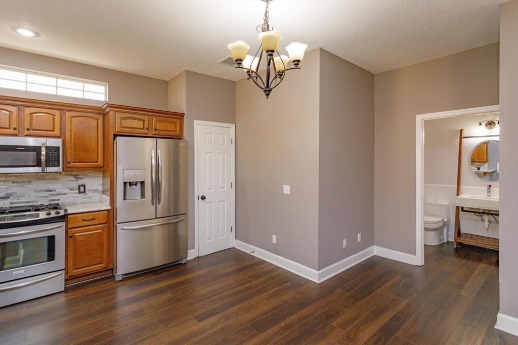 41 E Spruce St #41 - Photo 7 of 24