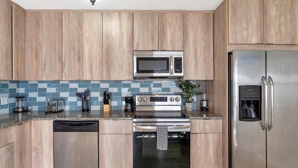 802 N J St #802 - Photo 2 of 24