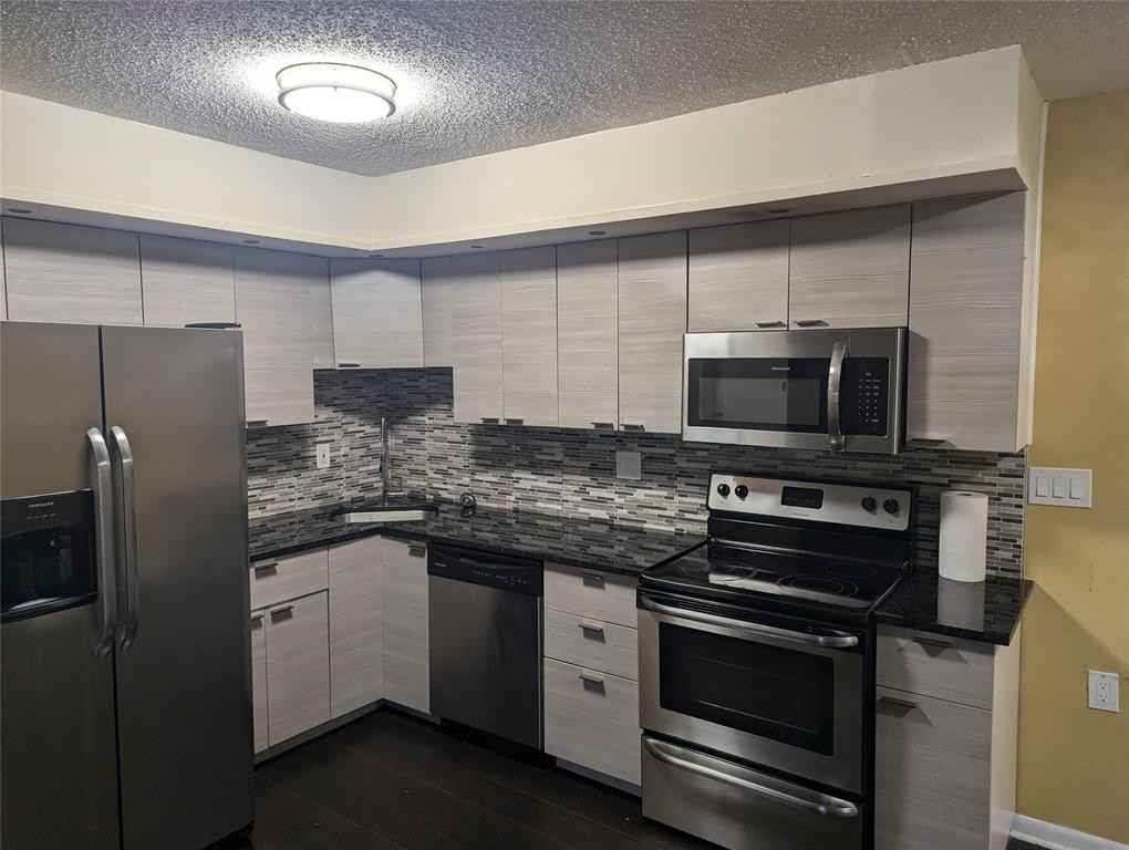 9612 W Mcnab Rd #9612-104 - Photo 4 of 8